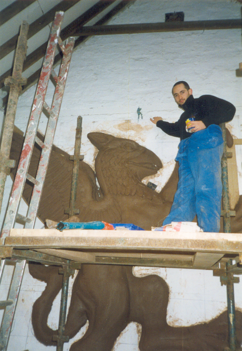 Griffin / modelado en arcilla